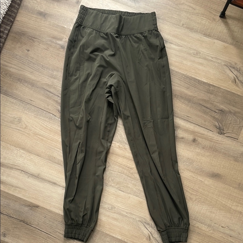 Women’s Lululemon Olive Green Jogger Pants